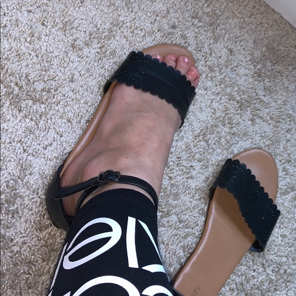 sandals - Picture 4 of 4